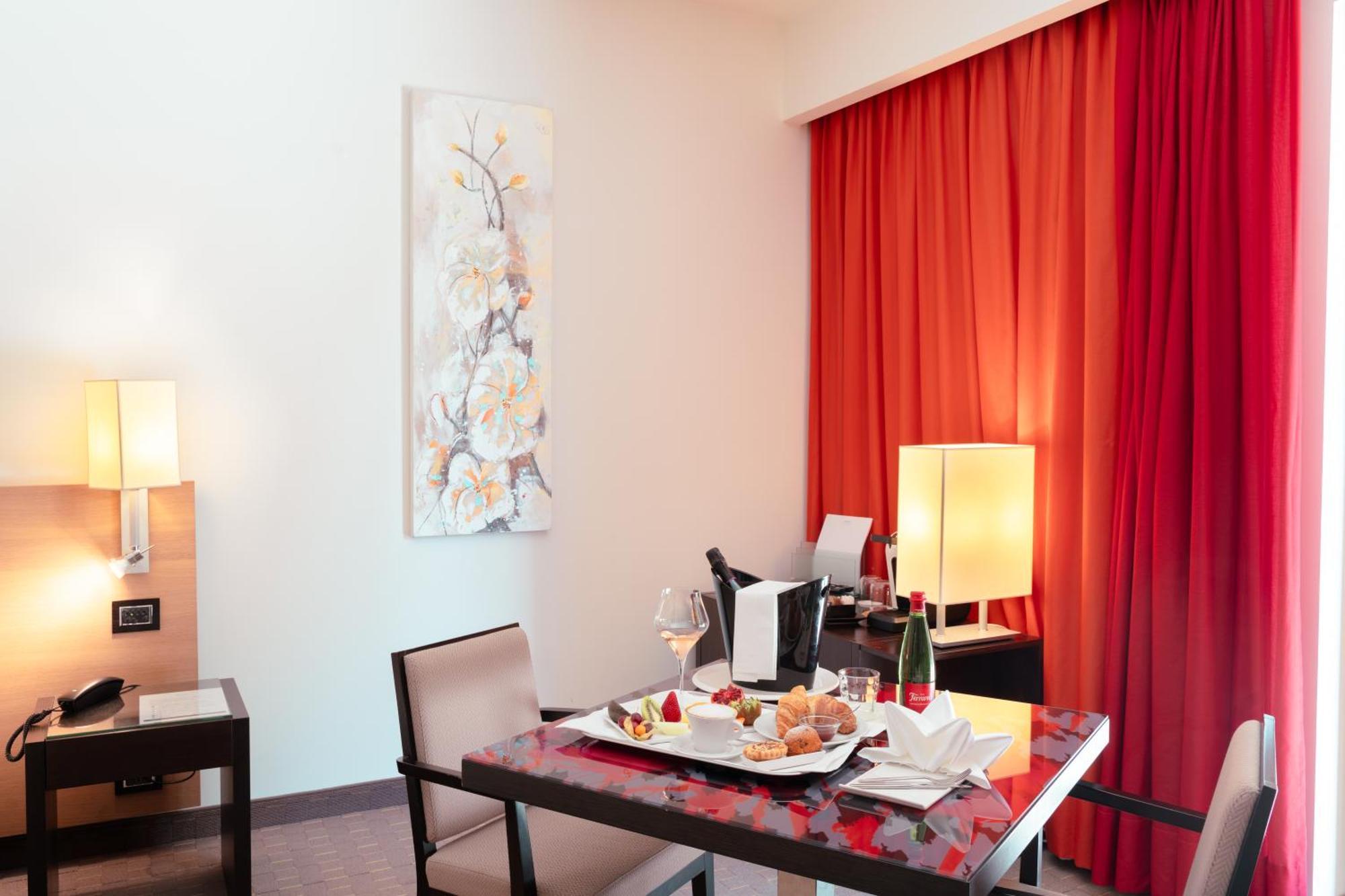 Ariha Hotel 科森扎 外观 照片